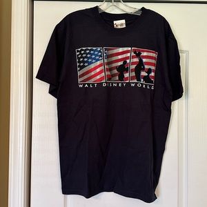 Walt Disney World American Flag Navy Blue Men’s T-shirt NWT